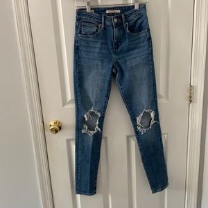 Levi’s skinny jeans